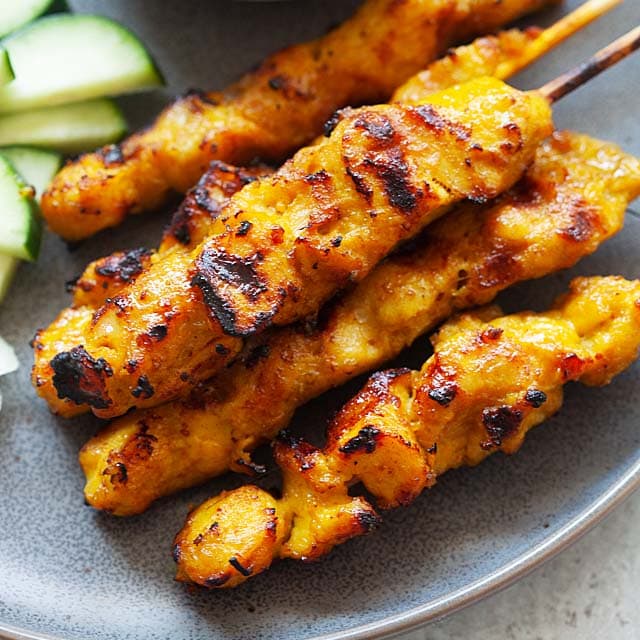 SATAY CHICKEN 