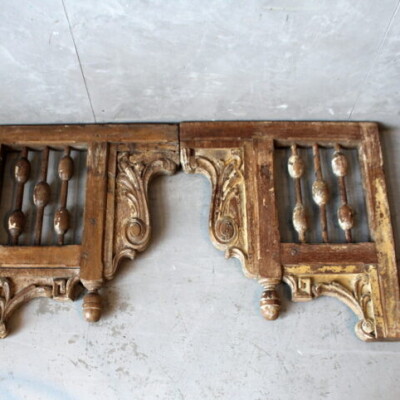 DECORATIVE WOODEN CORNERS