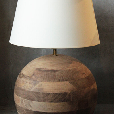 WOODEN BALL TABLE LAMP