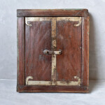 WOODEN HANGING MIRROR