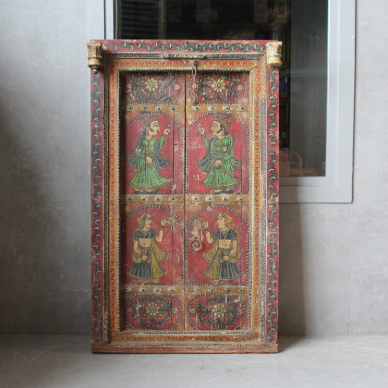 UNIQUE DECORATED WOODEN DOORS