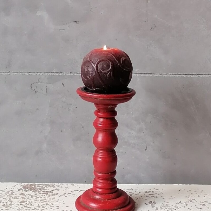 COLONIAL WOODEN CANDLE STAND