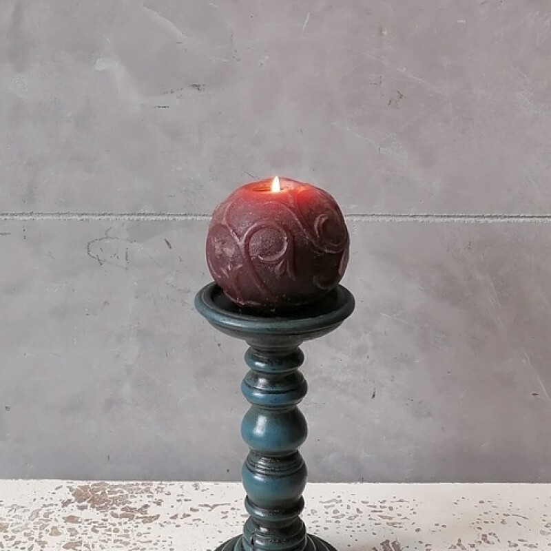 COLONIAL WOODEN CANDLE STAND